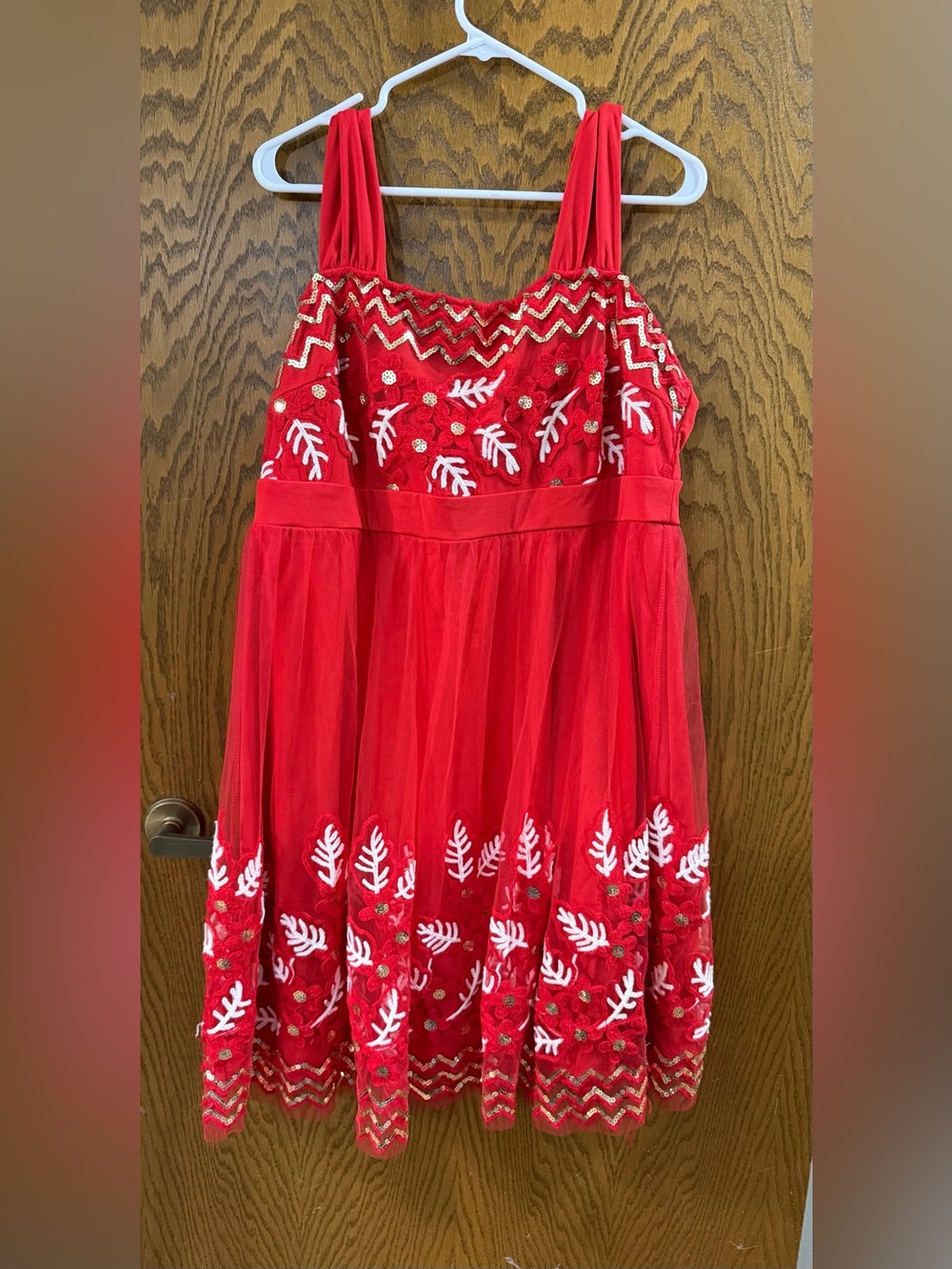 Women’s Plus Size 1X Holiday Party Red Embroidered Sequin Tulle Dress